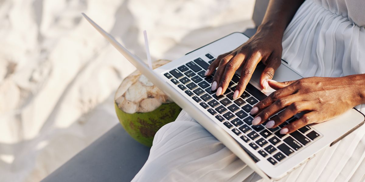 Working While on Vacation: Benefits, Drawbacks, and Balance